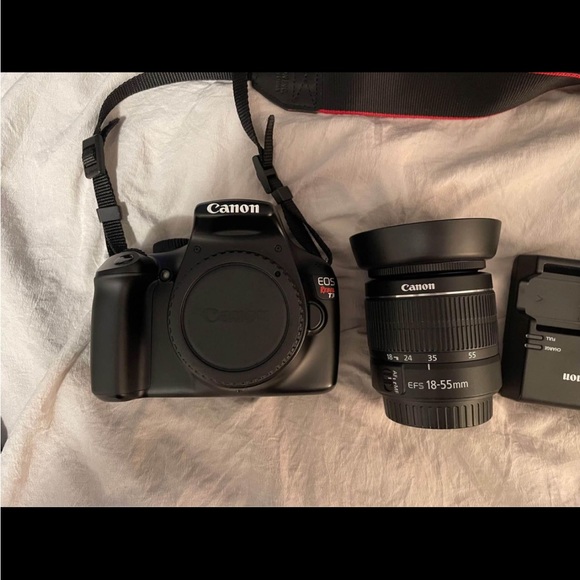 SOLD. Canon Rebel T3 - Picture 3 of 13